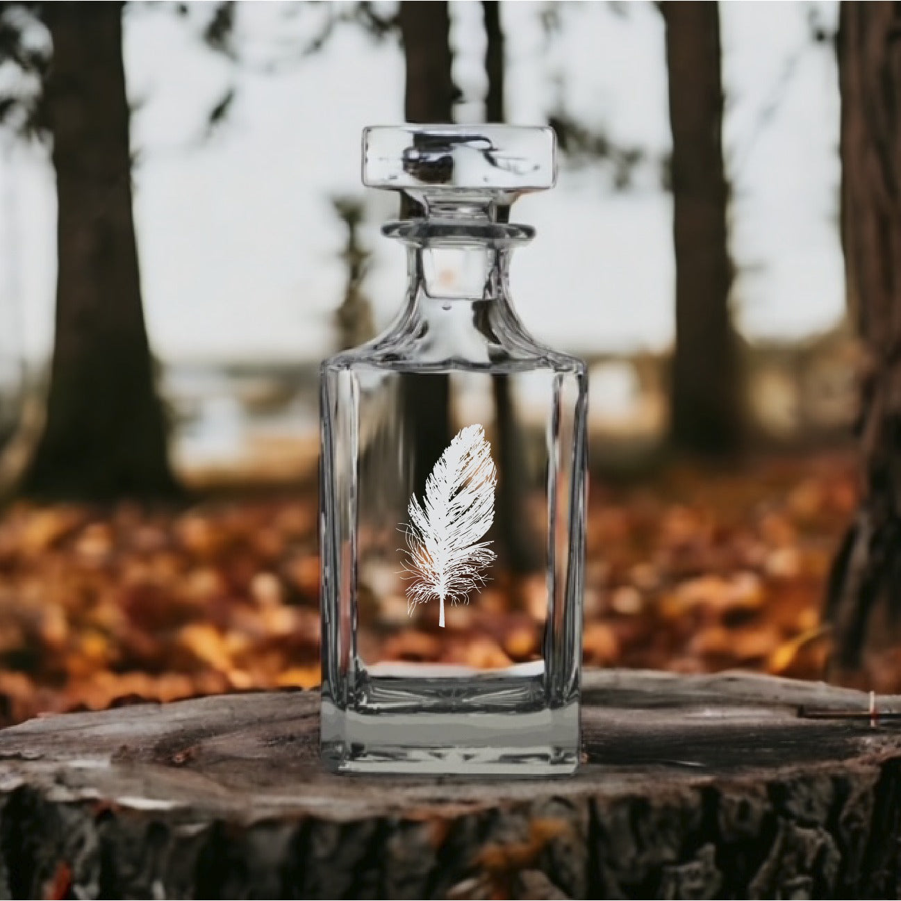 Feather Decanter 26 Oz Bourbon Whiskey Premium Glass Personalize Bird Nature NEW